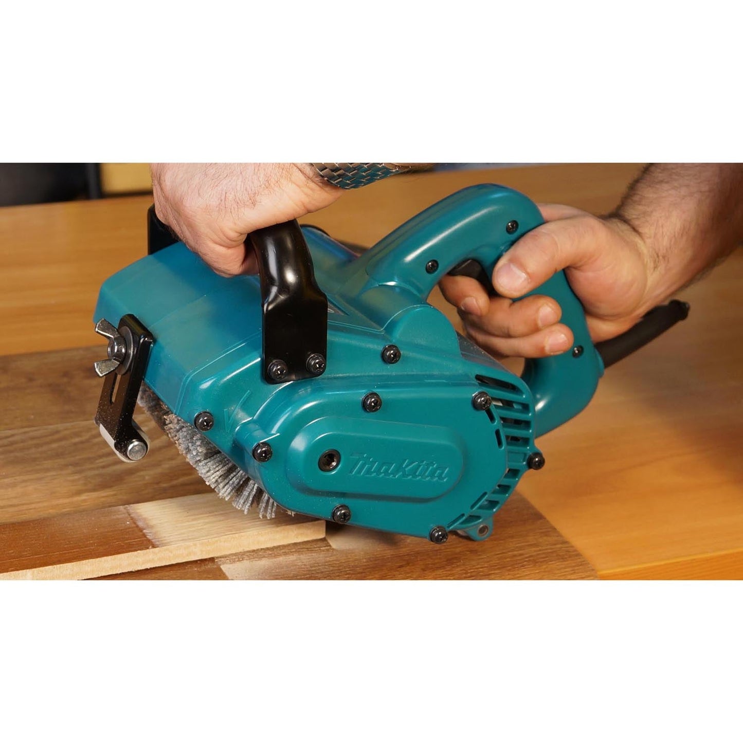 Makita 9741 7.8 Amp Corded Well Balanced Wheel Sander