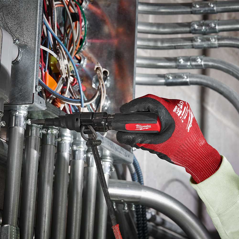 Milwaukee 48-22-2870 7 in 1 Cushion Grip Conduit Reamer w/ ECX Bit