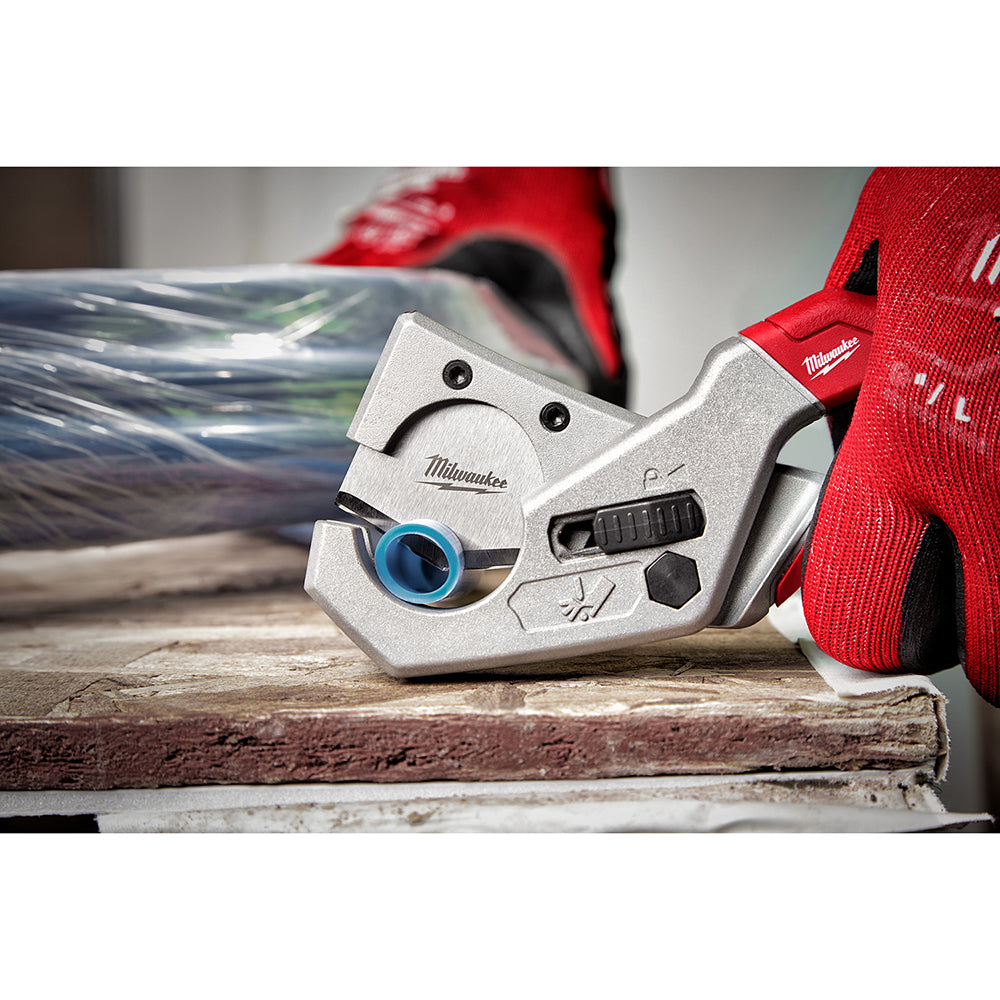 Milwaukee 48-22-4204 PEX / Tubing Cutter w/ Double Ground Steel Blade