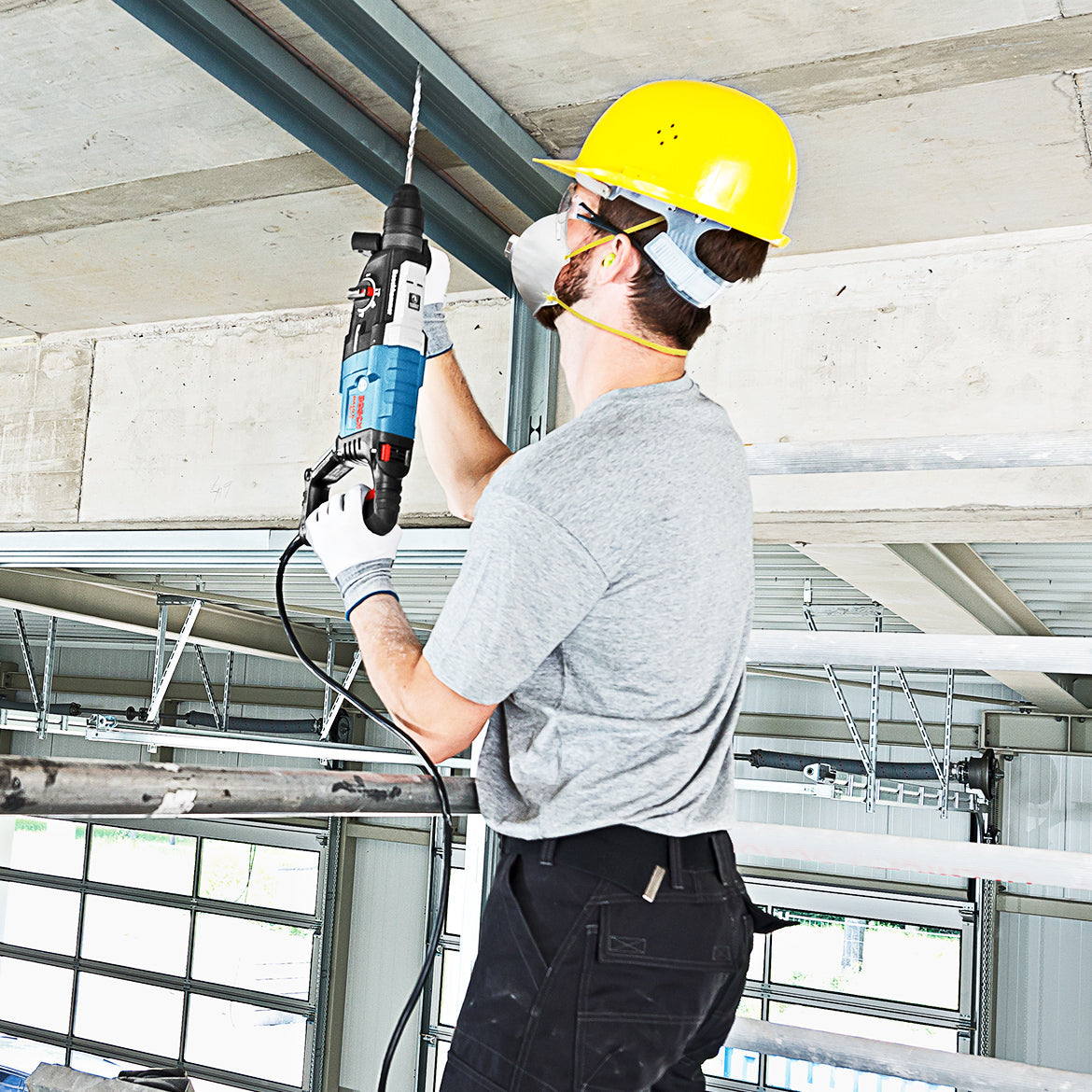 Bosch GBH2-28L 1-1/8-Inch 8.5-Amp Corded SDS-plus Xtreme Max Rotary Hammer