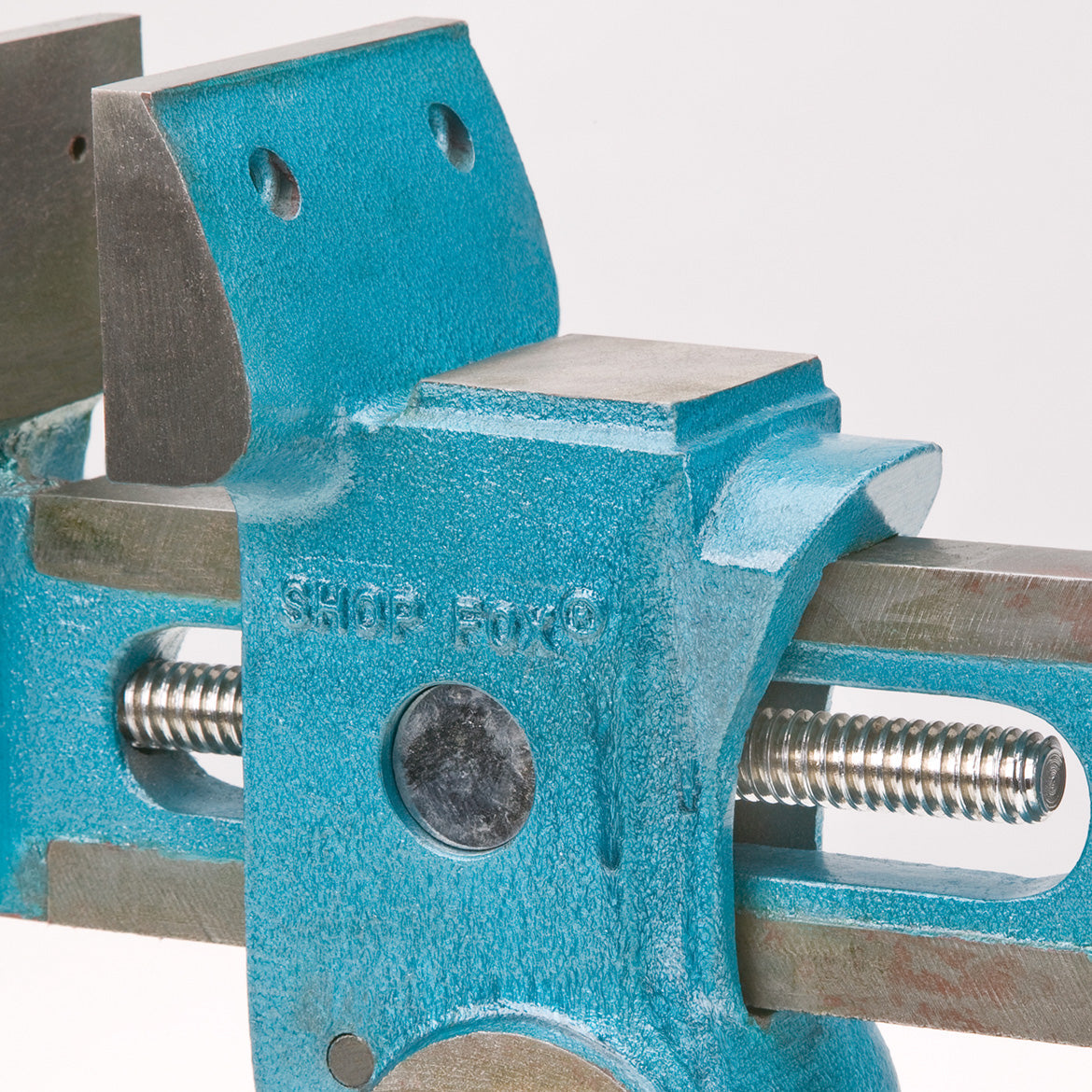 Shop Fox D3125 3-1/2 x 2-1/8-Inch Jaws 360 Degree Capacity Swivel Parrot Vise