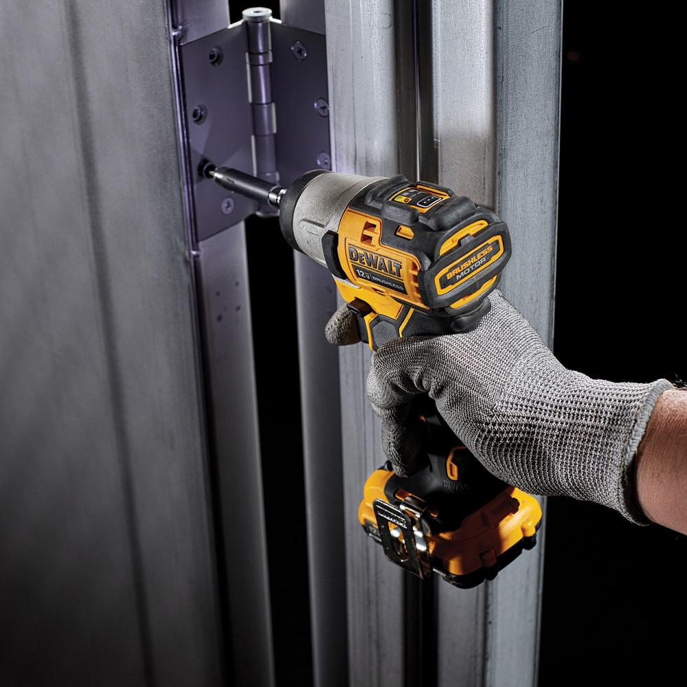 DeWALT DCF801F2 12V MAX XTREME Brushless 1/4 Inch Cordless Impact Driver Kit